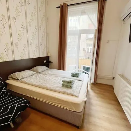1#Parliament Sunflower Apartments Room Budapest Exterior photo